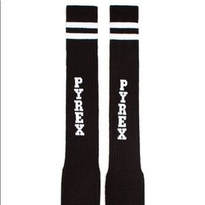 BRAND NEW OFF WHITE PYREX VISION SOCKS